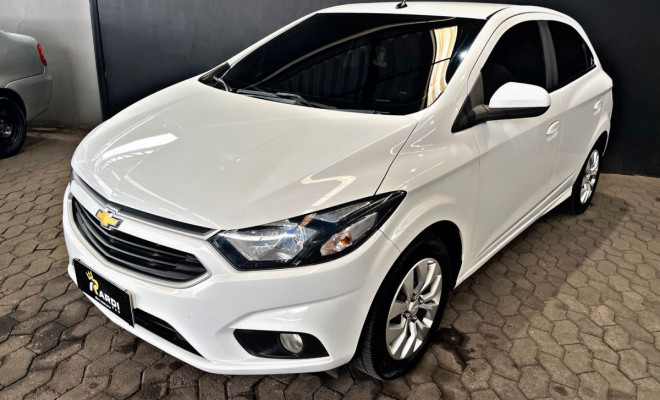 GM - Chevrolet ONIX HATCH LT 1.4 8V FlexPower 5p Mec. 2017 Flex-0