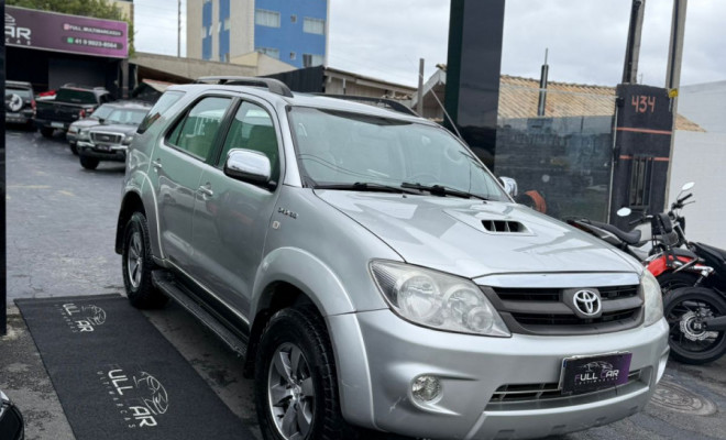 Toyota Hilux SW4 SRV D4-D 4x4 3.0 TDI Dies. Aut 2008 Diesel-1