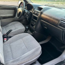GM Astra Sedan CD 2.0 8V - 2003-7
