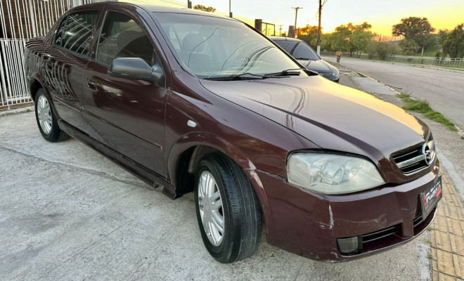 GM Astra Sedan CD 2.0 8V - 2003-0