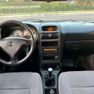 GM Astra Sedan CD 2.0 8V - 2003-9