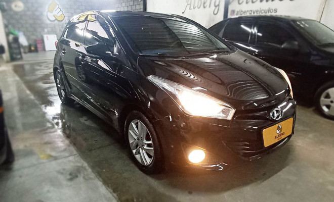 Hyundai HB20 Premium 1.6 Flex 16V Mec. 2013 Flex