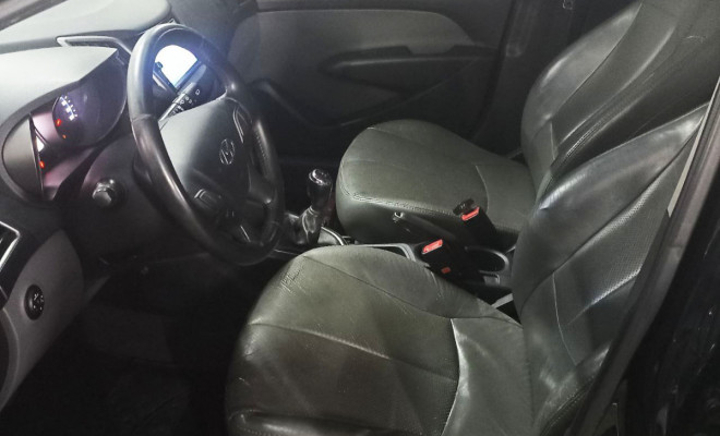 Hyundai HB20 Premium 1.6 Flex 16V Mec. 2013 Flex-6