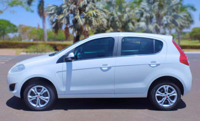 Palio Essence 1.6 Flex 2013-6