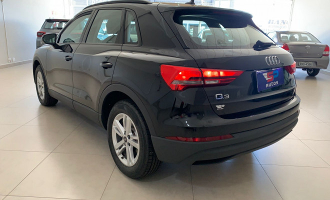 Audi Q3 Black S Line 1.4 TFSI S-tronic 2021 Gasolina-3