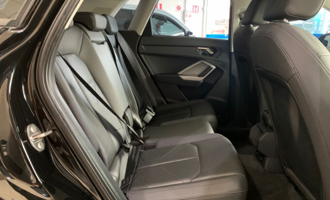 Audi Q3 Black S Line 1.4 TFSI S-tronic 2021 Gasolina-13