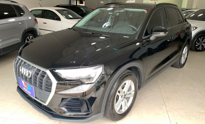 Audi Q3 Black S Line 1.4 TFSI S-tronic 2021 Gasolina