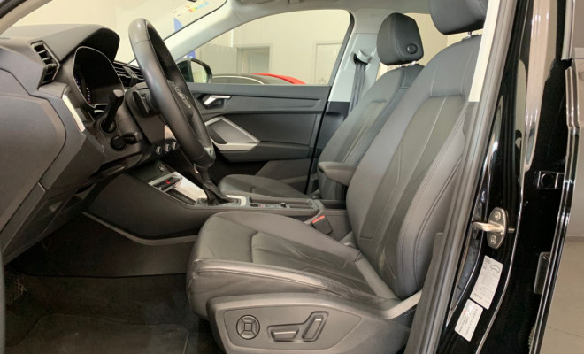Audi Q3 Black S Line 1.4 TFSI S-tronic 2021 Gasolina-9