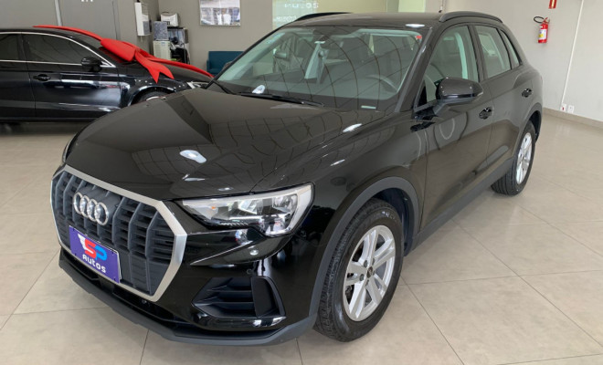 Audi Q3 Black S Line 1.4 TFSI S-tronic 2021 Gasolina