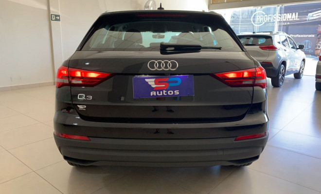 Audi Q3 Black S Line 1.4 TFSI S-tronic 2021 Gasolina-4