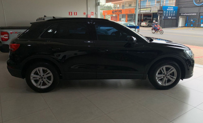 Audi Q3 Black S Line 1.4 TFSI S-tronic 2021 Gasolina-6