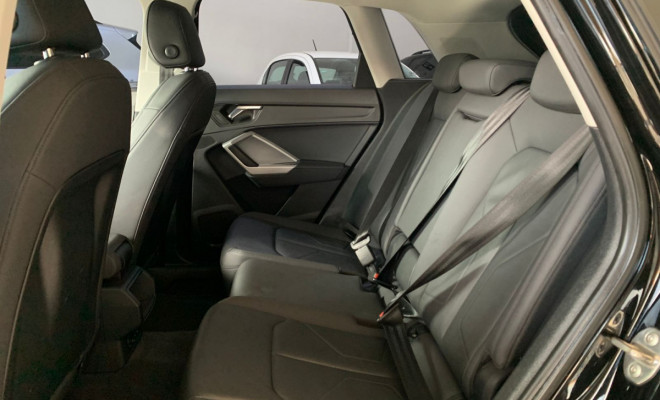 Audi Q3 Black S Line 1.4 TFSI S-tronic 2021 Gasolina-10