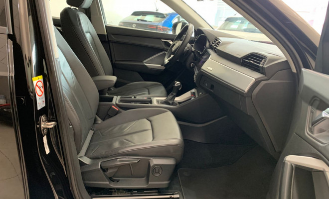 Audi Q3 Black S Line 1.4 TFSI S-tronic 2021 Gasolina-12
