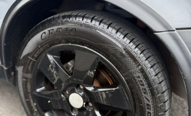 VW - VolksWagen Saveiro SURF 1.6 Mi Total Flex 2p 2009 Flex-2