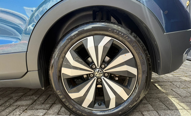 VW - VolksWagen T-Cross Hig. 250 TSI 1.4 Flex 16V 5p Aut 2023 Flex-8