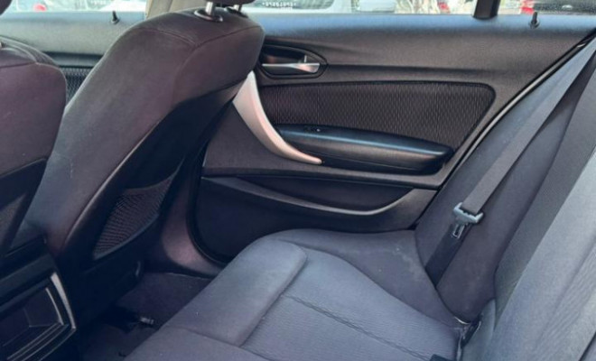 BMW 118iA/ Urban/Sport 1.6 TB 16V 170cv 5p 2014 Gasolina-1