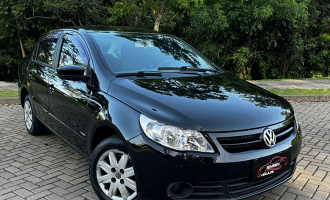 VW - VolksWagen VOYAGE 1.0/1.0 City Mi Total Flex 8V 4p 2013 Flex-1