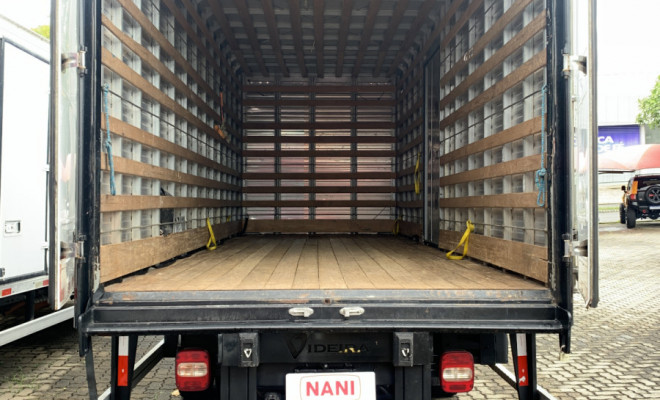 VOLKSWAGEN 11-180 Delivery 2p (diesel)(E5) 2018 Diesel-3