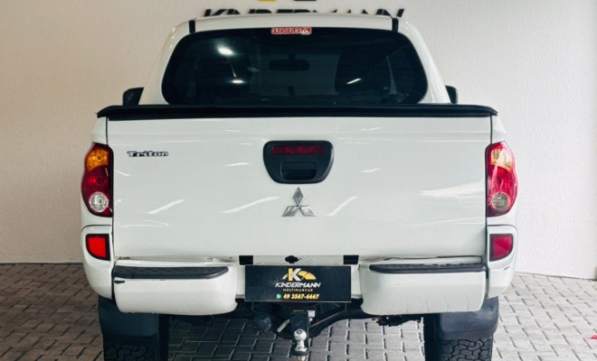 Mitsubishi L200 Triton GLX 3.2 CD TB Int.Diesel Mec 2014 Diesel-3