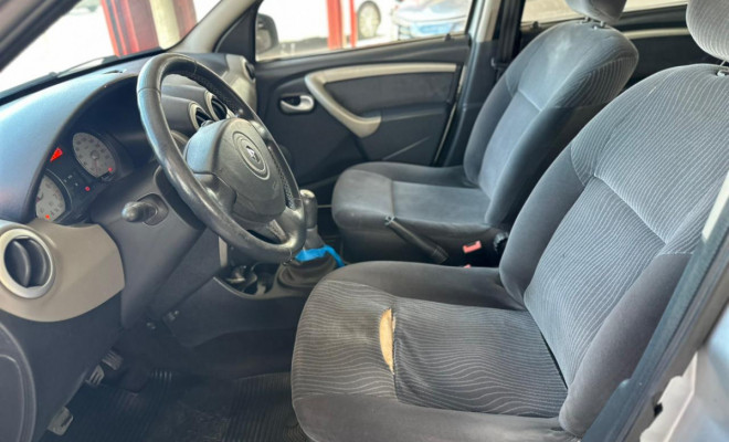 Renault SANDERO Privilège Hi-Flex 1.6 8V 5p 2011 Flex-8