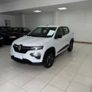 Seu próximo carro econômico e confiável te espera — agende um test-drive no Kwid Intense agora!-1