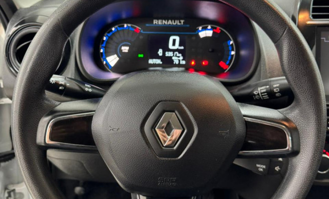 Seu próximo carro econômico e confiável te espera — agende um test-drive no Kwid Intense agora!-4