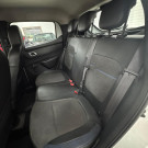 Seu próximo carro econômico e confiável te espera — agende um test-drive no Kwid Intense agora!-6