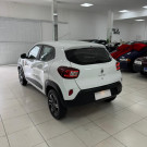 Seu próximo carro econômico e confiável te espera — agende um test-drive no Kwid Intense agora!-10