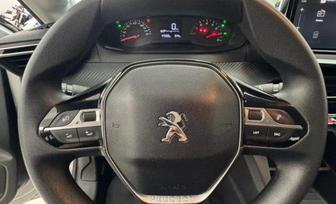 “Peugeot 208 Like 2024: econômico, moderno e impecável — clique e agende sua visita agora.”-4