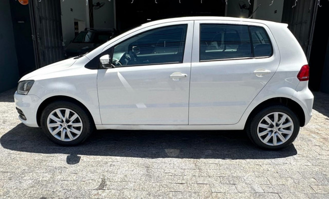 VW - VolksWagen Fox Trendline 1.0 Flex 12V 5p 2016 Flex-0