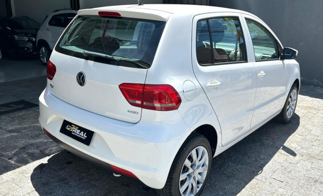 VW - VolksWagen Fox Trendline 1.0 Flex 12V 5p 2016 Flex-8