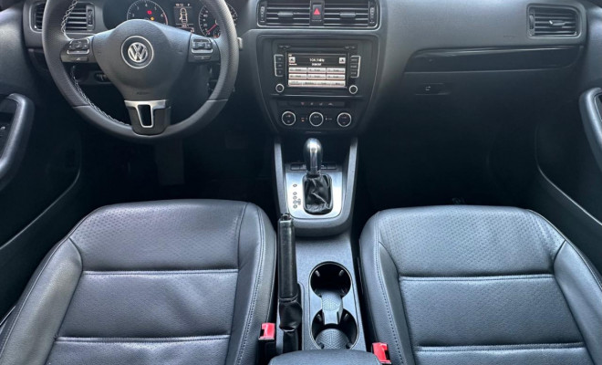 VW - VolksWagen JETTA Comfortline 2.0 T.Flex 8V 4p Tipt. 2014 Flex-2