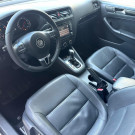 VW - VolksWagen JETTA Comfortline 2.0 T.Flex 8V 4p Tipt. 2014 Flex-9