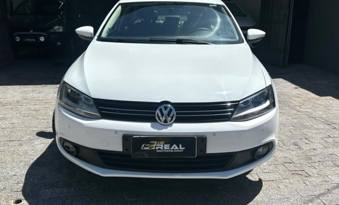 VW - VolksWagen JETTA Comfortline 2.0 T.Flex 8V 4p Tipt. 2014 Flex-7