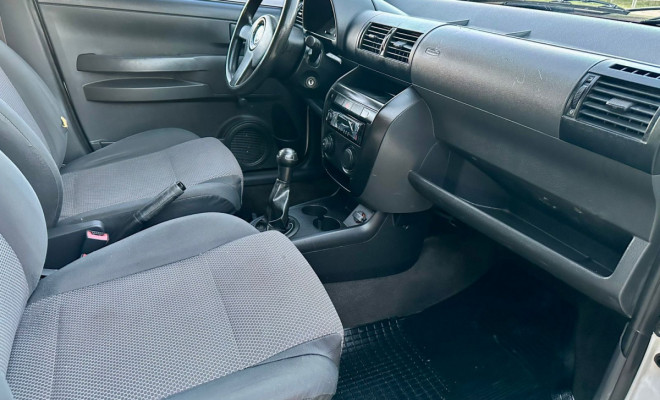 VW Fox City 1.0 Mi Total Flex - 2005-7
