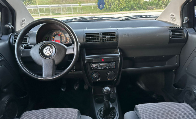 VW Fox City 1.0 Mi Total Flex - 2005-10