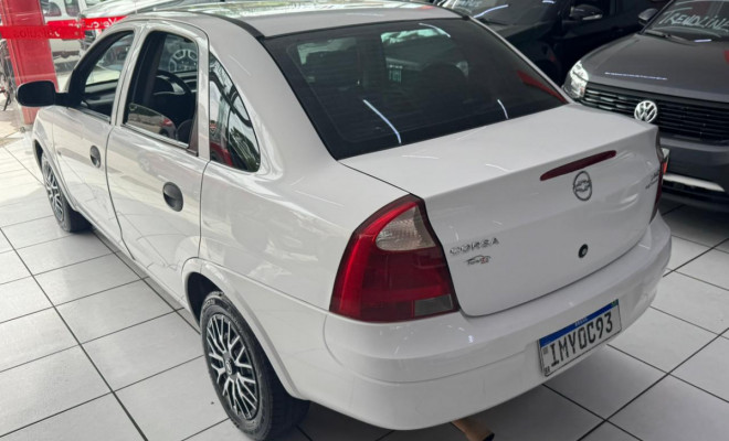 GM - Chevrolet Corsa Sedan Joy 1.0-3