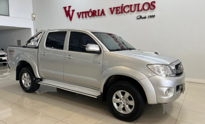 Toyota Hilux CD SRV D4-D 4x4 3.0 TDI Diesel Aut 2011 Diesel