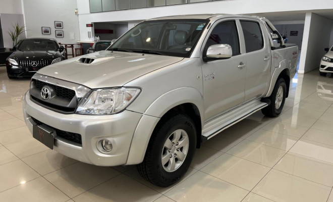 Toyota Hilux CD SRV D4-D 4x4 3.0 TDI Diesel Aut 2011 Diesel-1