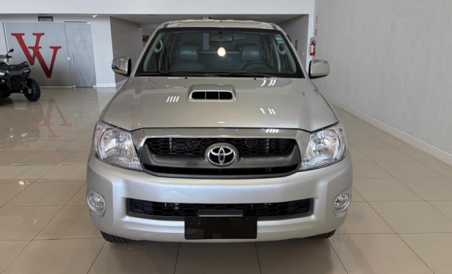 Toyota Hilux CD SRV D4-D 4x4 3.0 TDI Diesel Aut 2011 Diesel-0