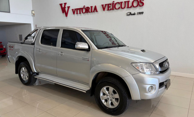 Toyota Hilux CD SRV D4-D 4x4 3.0 TDI Diesel Aut 2011 Diesel
