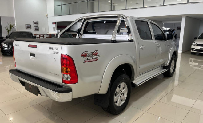 Toyota Hilux CD SRV D4-D 4x4 3.0 TDI Diesel Aut 2011 Diesel-6