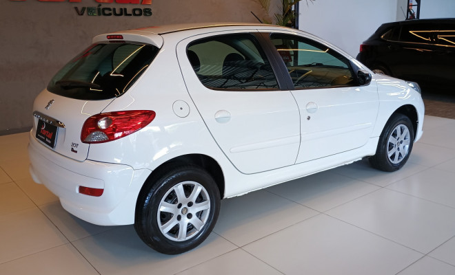 Peugeot 207 Active 1.4 Flex 8V 5p 2014 Flex-3