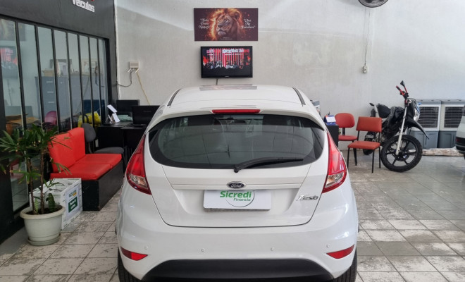 Ford Fiesta 1.5 16V Flex Mec. 5p 2015 Flex-4