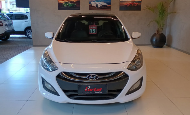 Hyundai i30 1.8 16V Aut. 5p 2015 Gasolina-1