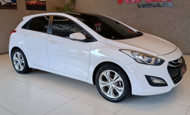 Hyundai i30 1.8 16V Aut. 5p 2015 Gasolina-0