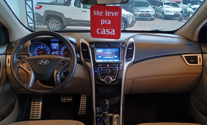 Hyundai i30 1.8 16V Aut. 5p 2015 Gasolina-6