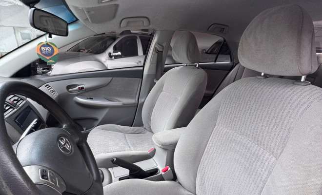 Toyota Corolla GLi 1.8 Flex 16V Mec. 2011 Flex-9