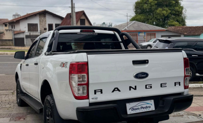 Ford Ranger XLS 3.2 20V 4x4 CD Diesel Mec. 2015 Diesel-4