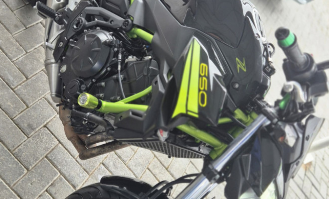 KAWASAKI Z 650 2021 Gasolina-8